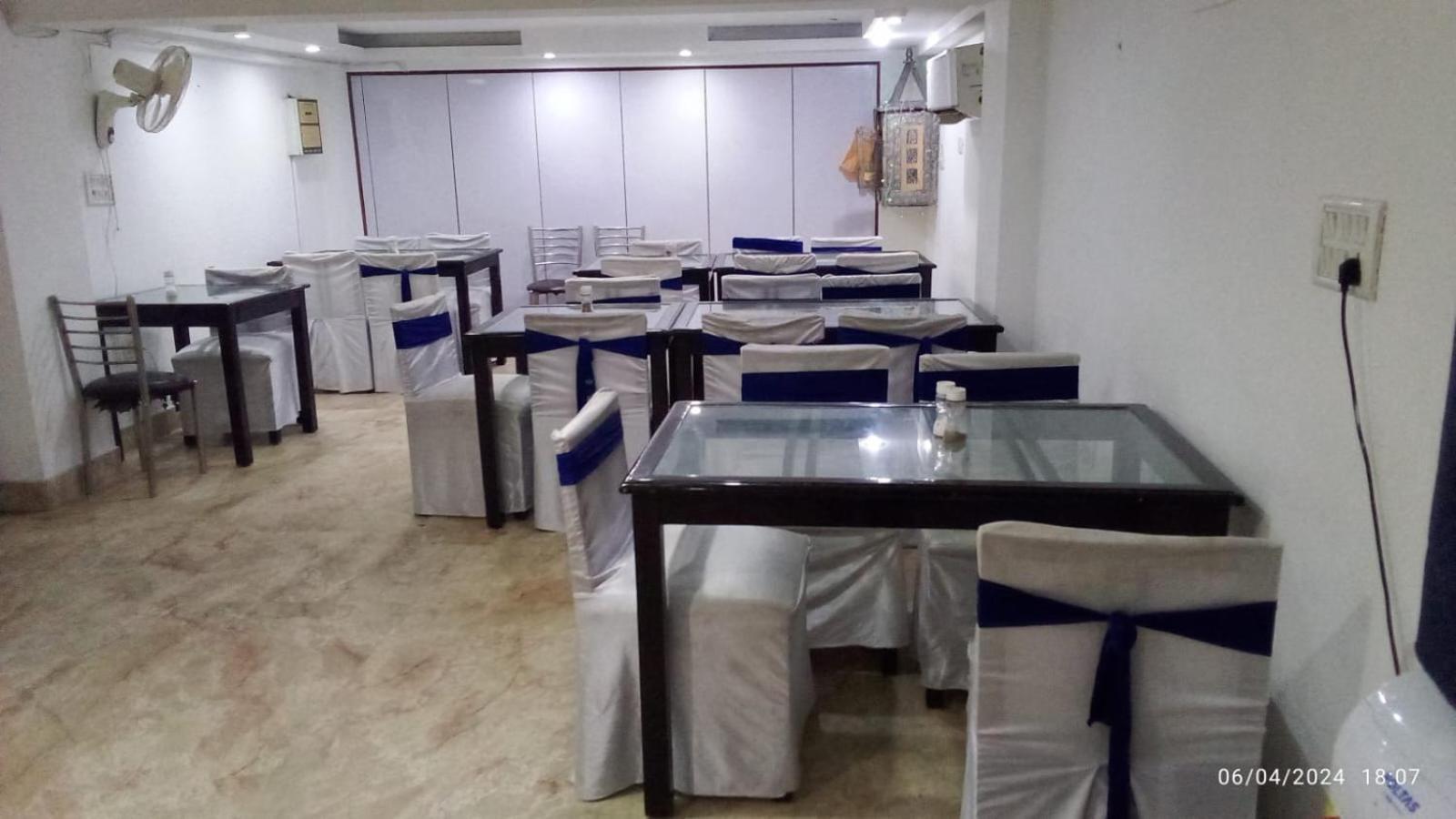 Fabexpress Jeniffer Inn Delhi  Luaran gambar