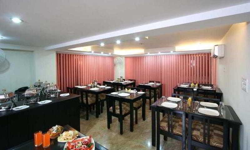 Fabexpress Jeniffer Inn Delhi  Luaran gambar